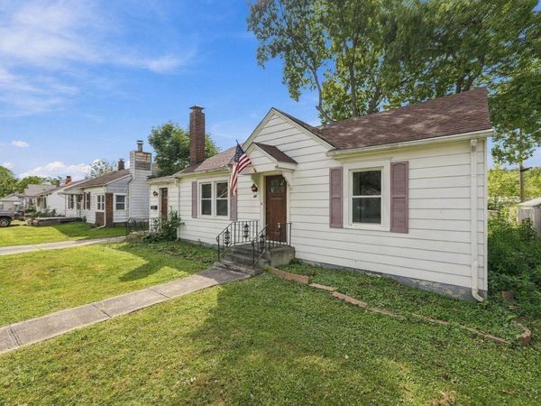 301 E Cowing Drive, Muncie, IN 47303