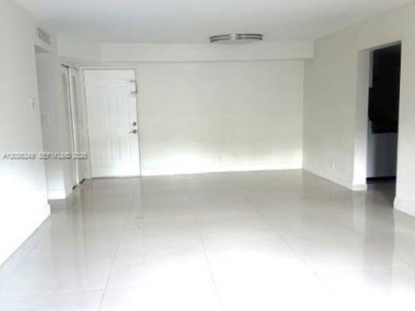 18111 NW 68th Ave , Unit I105, Hialeah, FL 33015