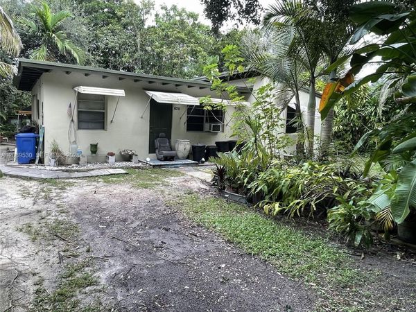 6711 SW 63rd Ave , South Miami, FL 33143