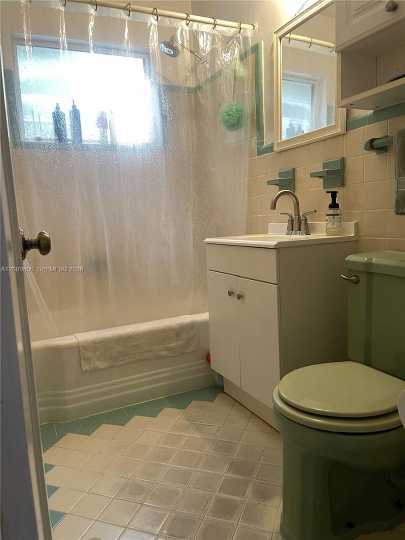 6711 SW 63rd Ave, South Miami, FL 33143 Photo