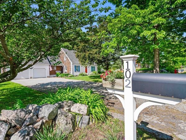 102 Elm St, Newbury, MA 01922