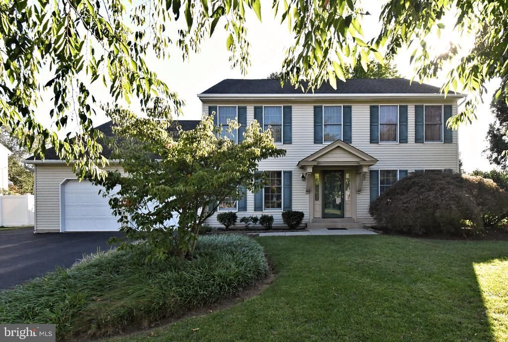553 PATERNO DRIVE , HARLEYSVILLE, PA 19438