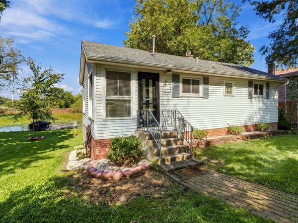 9812 271st Avenue , Trevor, WI 53179