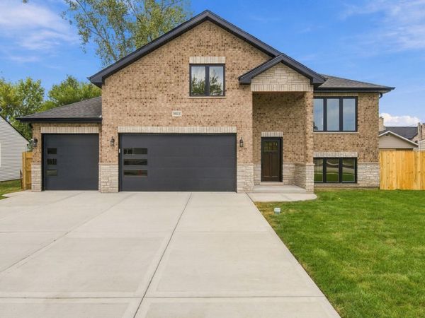 8612 Mcvicker Avenue , Burbank, IL 60459