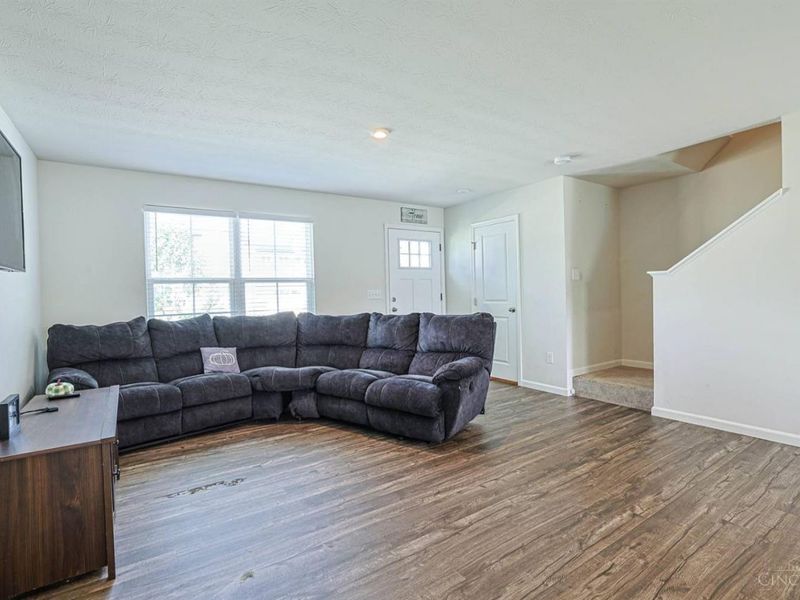 210 Wooded Ridge Drive, Batavia Township, OH 45102 Photo 5