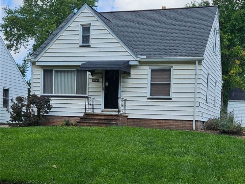 19919 Maple Heights Boulevard , Maple Heights, OH 44137 Photo 1