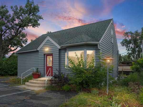 721 E River Road, Anoka, MN 55303