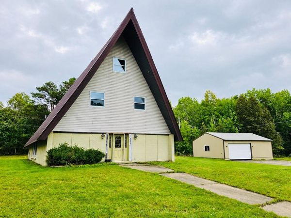 500 Coventry Road , Hoyt Lakes, MN 55750