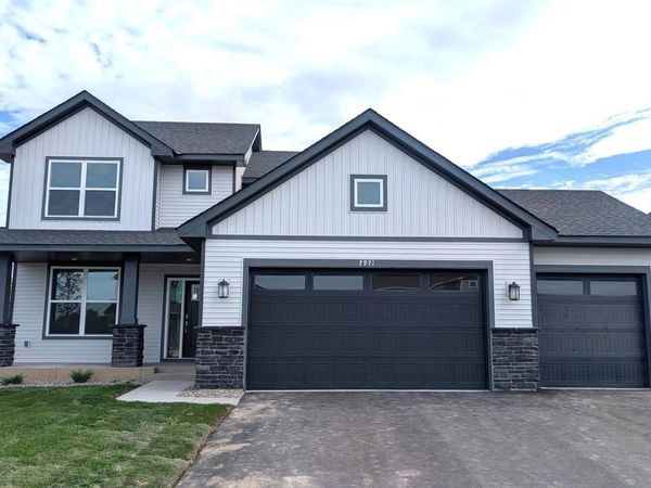 7971 Upper 41st Street N, Oakdale, MN 55128