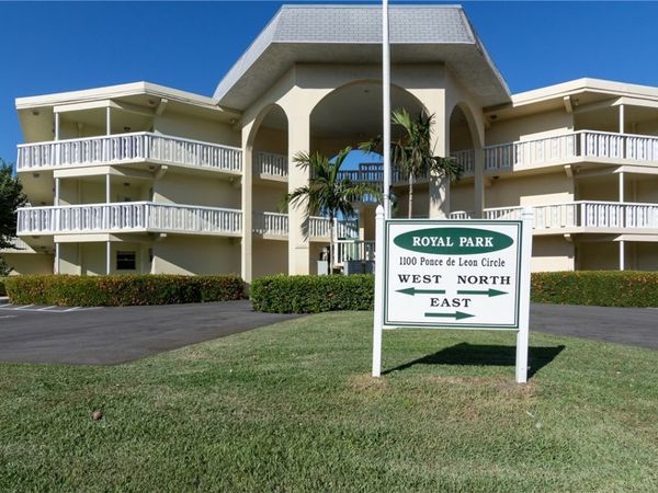 1100 Ponce De Leon Circle, Unit 106, Vero Beach, FL 32960