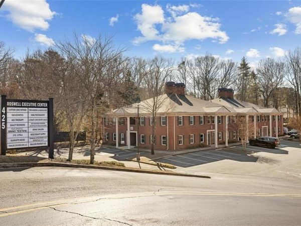425 E Crossville Road E, Unit 215, Roswell, GA 30075