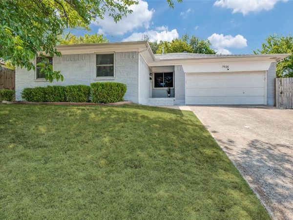 7934 Claremont Drive , Dallas, TX 75228