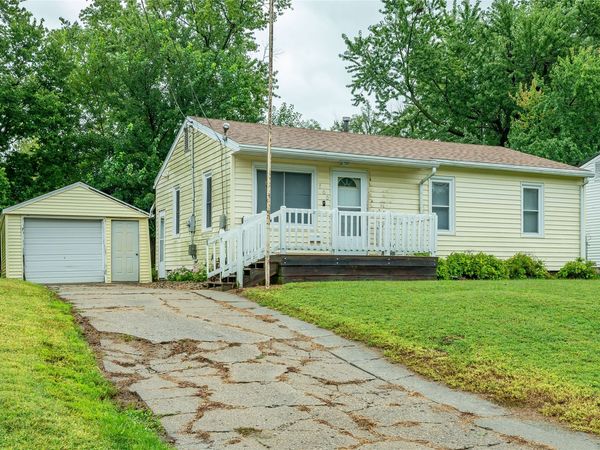 700 E 13th Street N, Newton, IA 50208