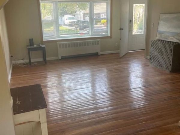 317 W 14th Street , Deer Park, NY 11729