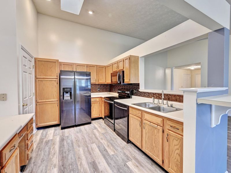 30 Parkside Drive, Florence, KY 41042 Photo 8