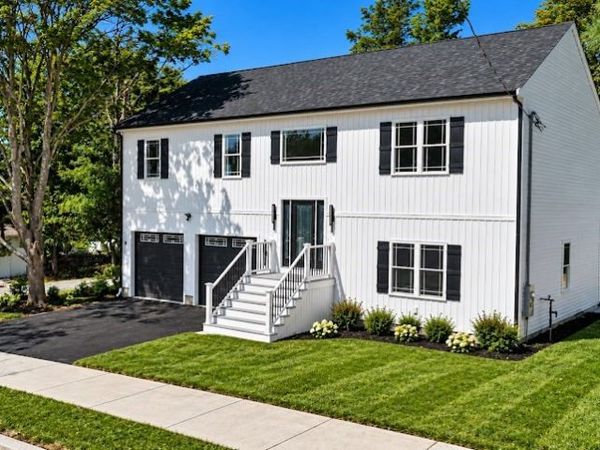 187 Pitman St., New Bedford, MA 02746