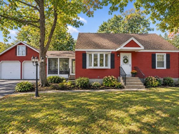 19 Capitol St, Methuen, MA 01844