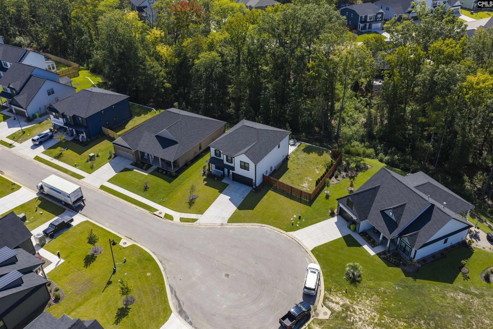 8 Elk Run Court  Photo 53