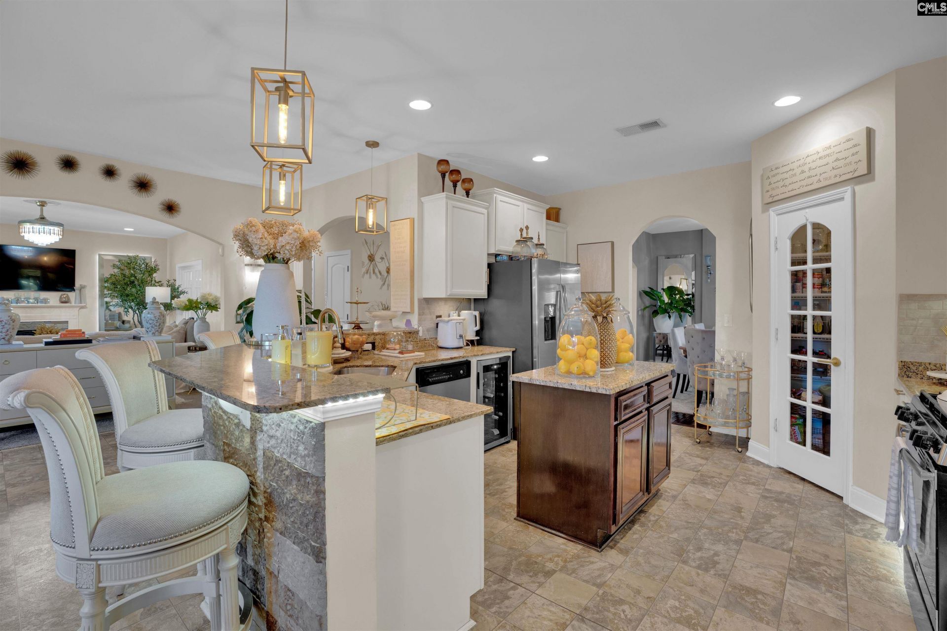 225 Lower Glen Circle  Photo 15