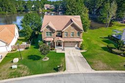 225 Lower Glen Circle  photo 4