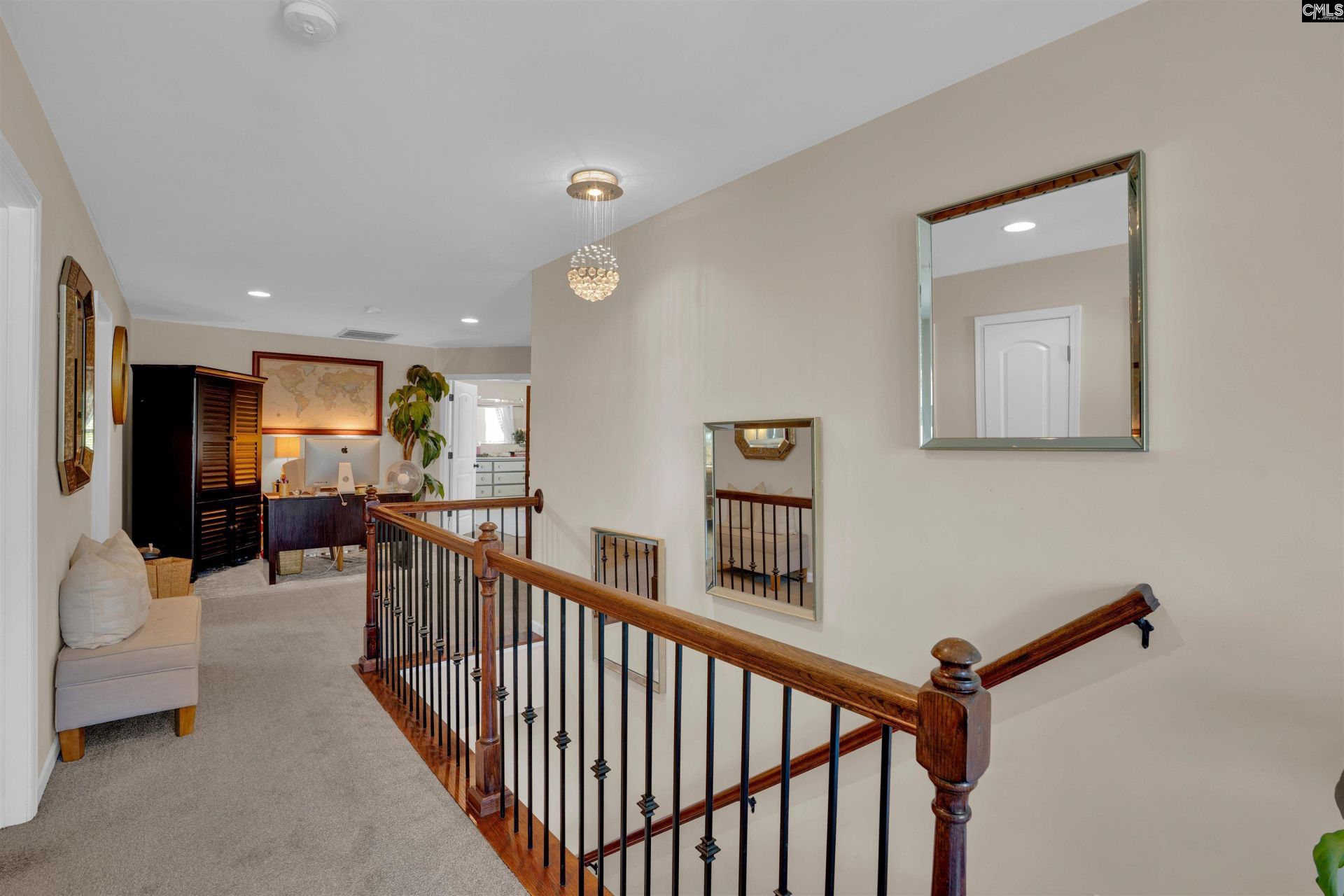 225 Lower Glen Circle  Photo 29