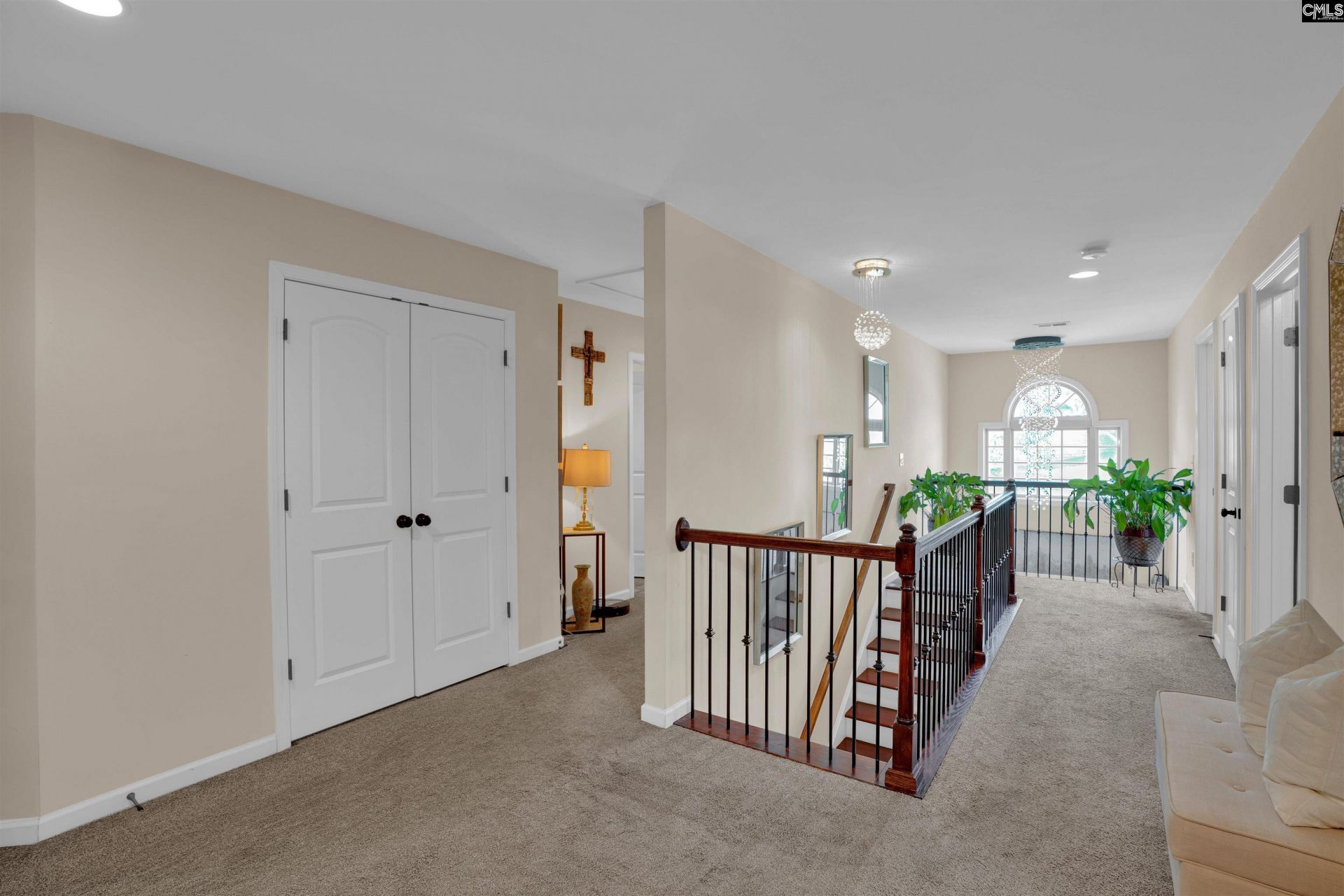 225 Lower Glen Circle  Photo 30