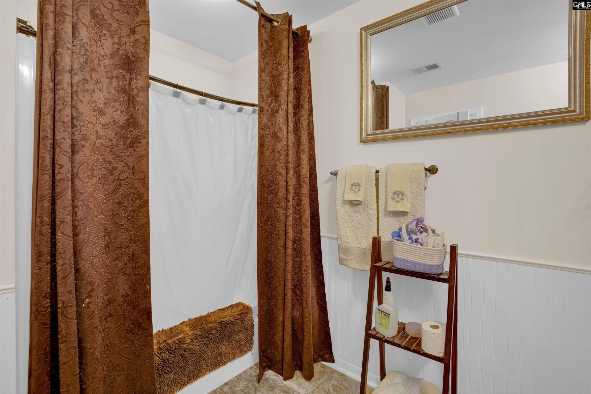 225 Lower Glen Circle  Photo 35