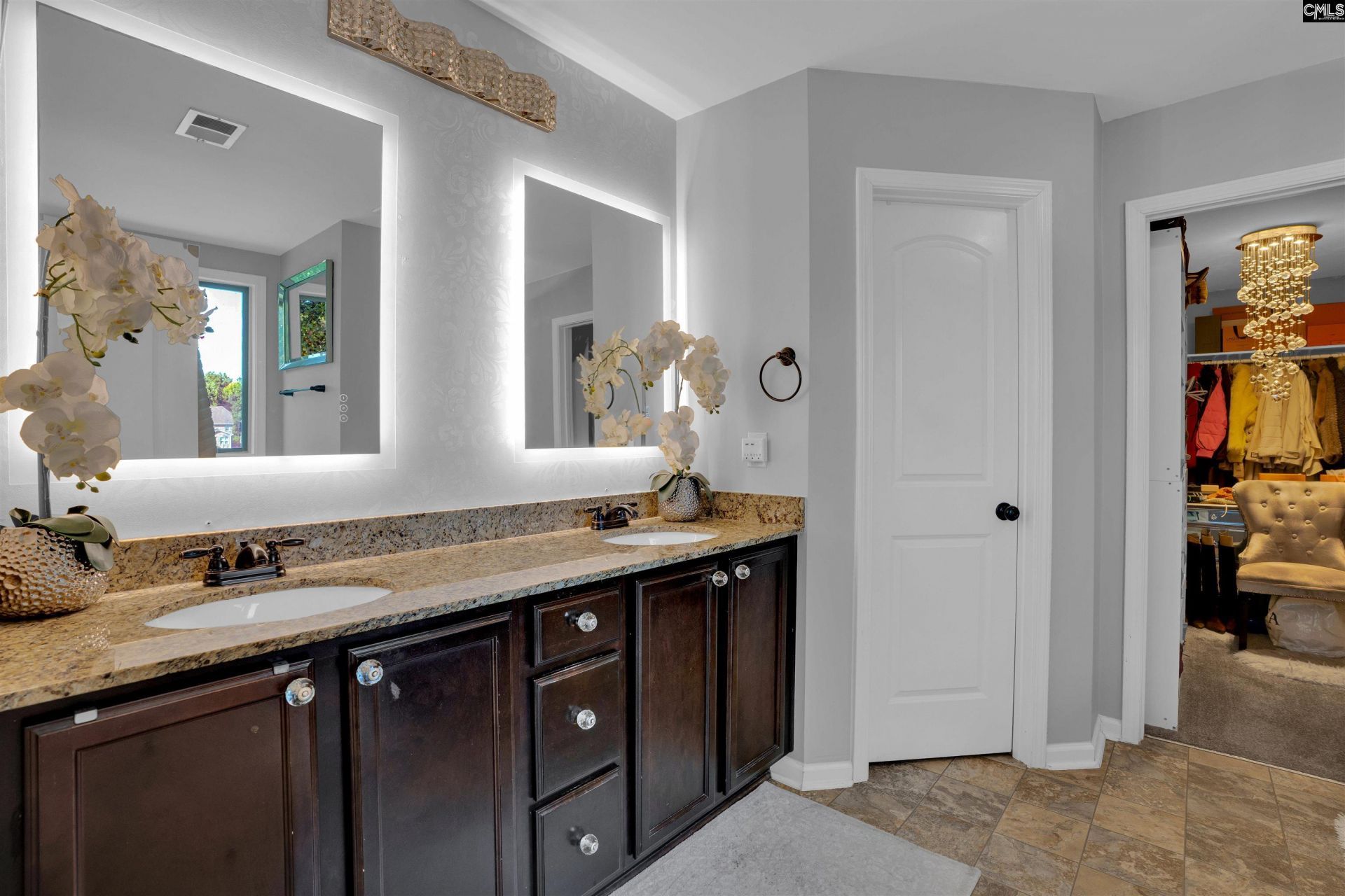 225 Lower Glen Circle  Photo 42