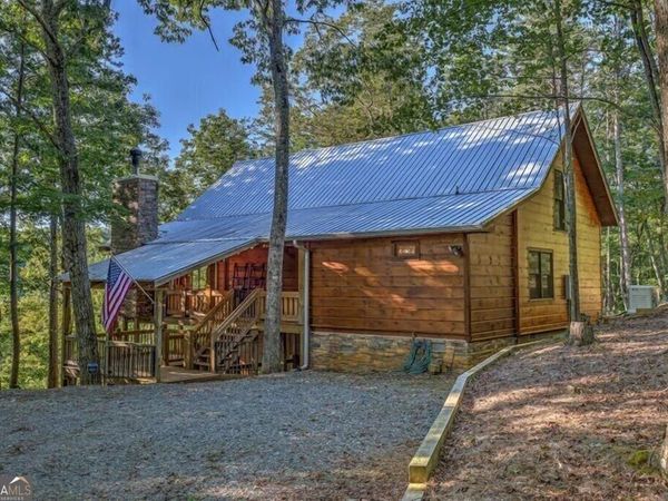 20 Smith Hill Road, Blue Ridge, GA 30513