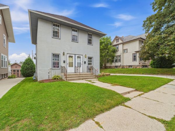 217 Leavens Ave, Unit 219, Sheboygan Falls, WI 53085