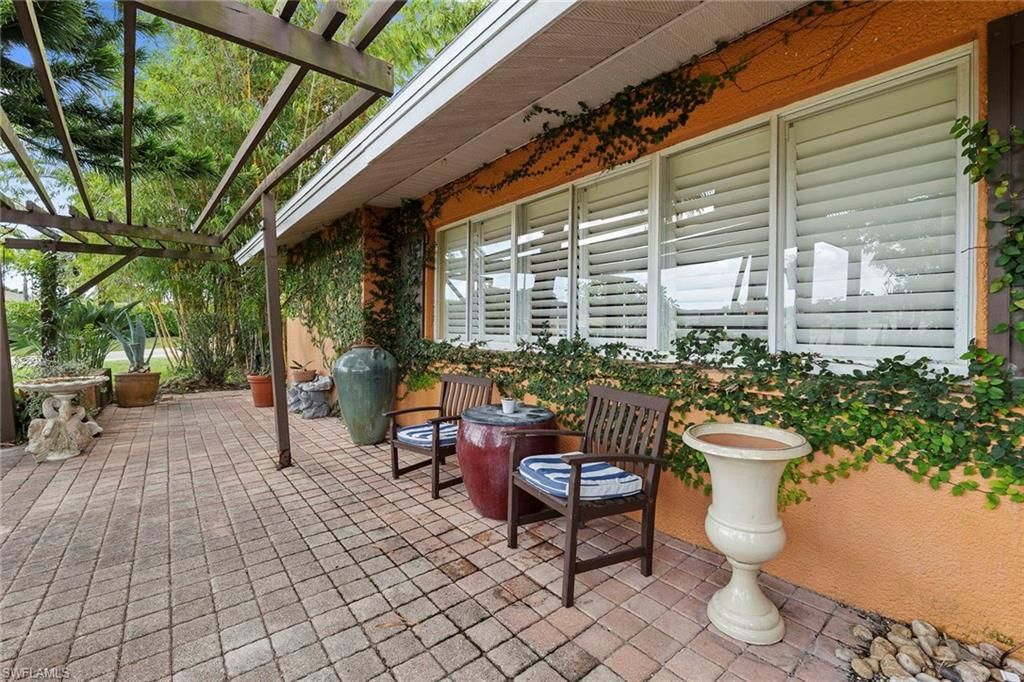 511 Eastwood Dr, Naples, FL 34110 Photo
