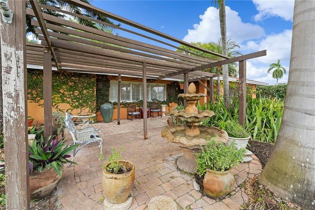511 Eastwood Dr, Naples, FL 34110 Photo
