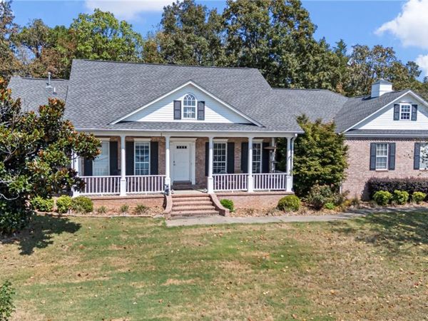 12 W Ridgeline Drive , Russellville, AR 72802