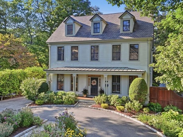 7 Locust Avenue, Lexington, MA 02421