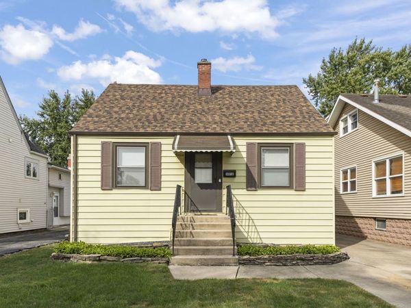 14918 Hamlin Avenue , Midlothian, IL 60445