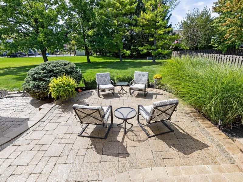 4787 Britton Farms Drive , Hilliard, OH 43026 Photo 5