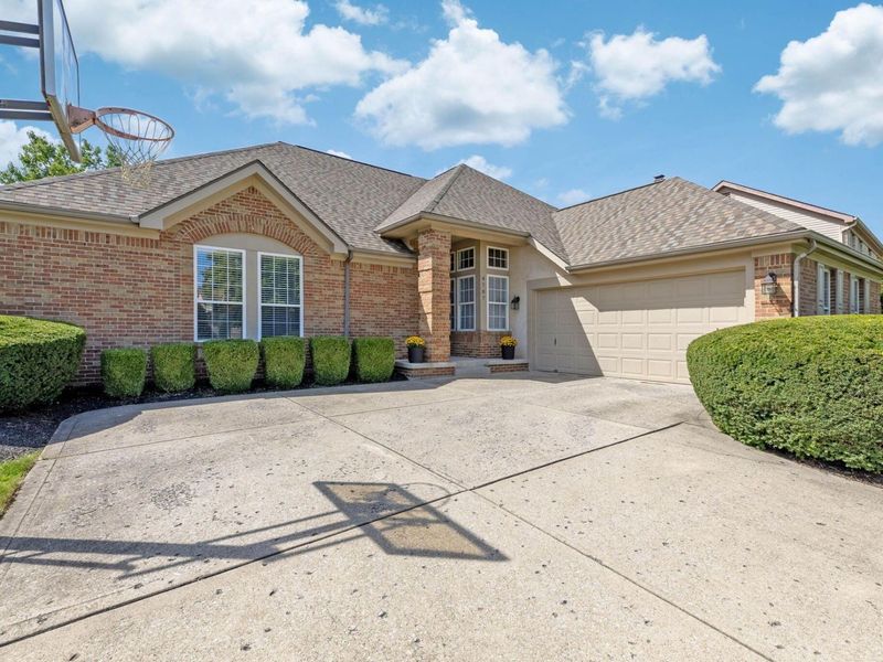 4787 Britton Farms Drive , Hilliard, OH 43026 Photo 6