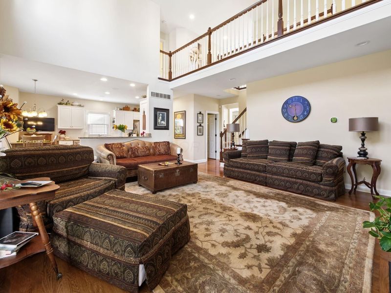 5835 Lake Forest Way, Westerville, OH 43082 Photo 7