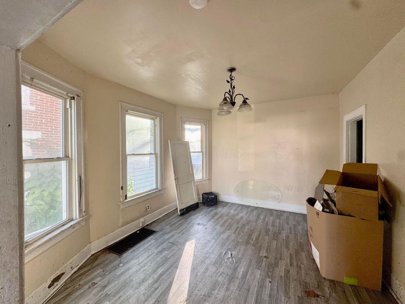 333 S Warren Avenue, Columbus, OH 43204 Photo 6