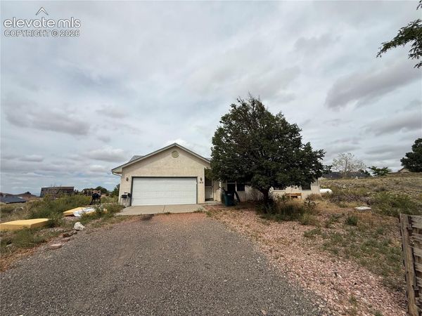 193 W Legend Drive, Pueblo West, CO 81007