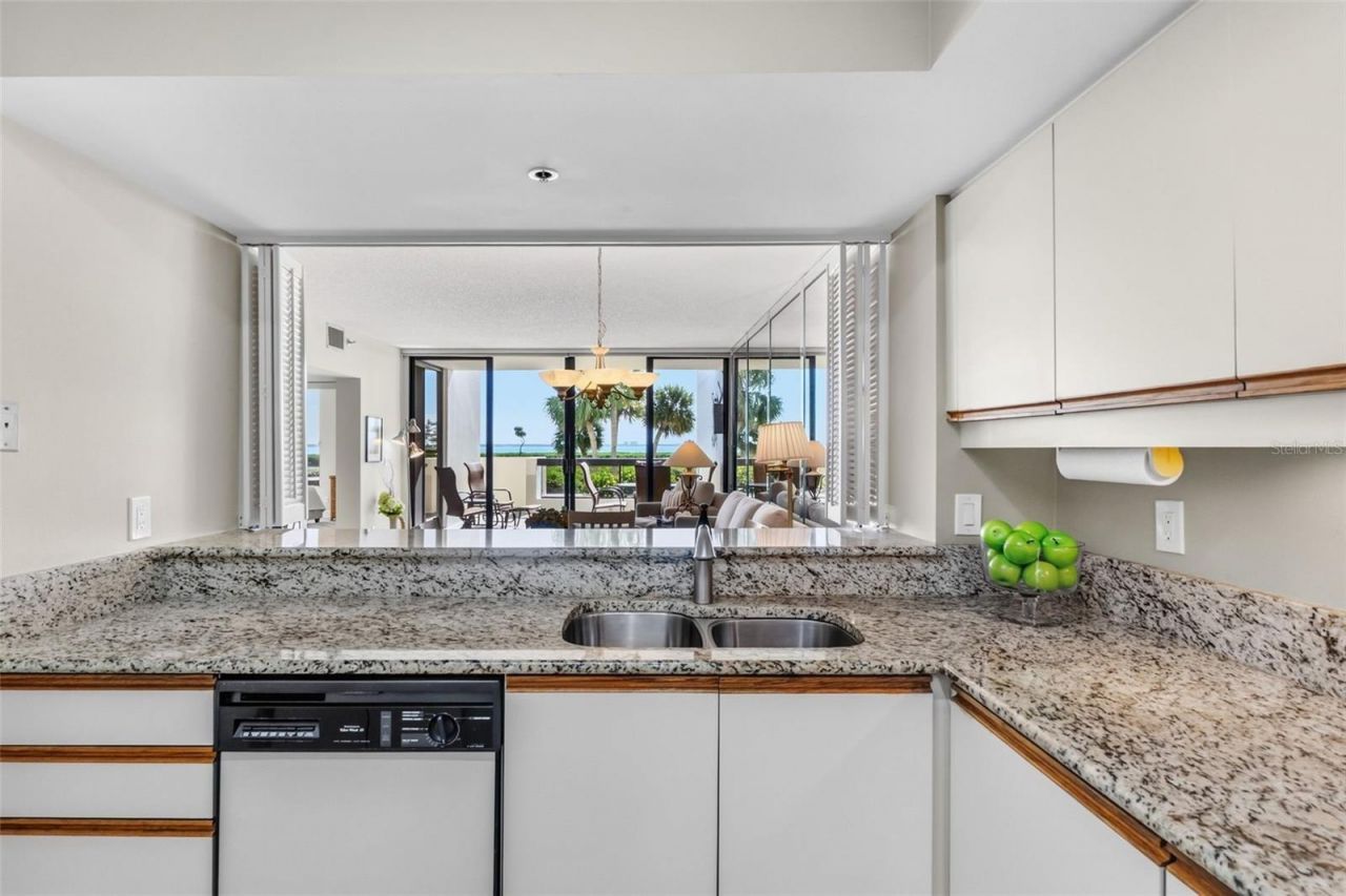 1932 Harbourside Drive, Unit 214, Longboat Key, FL 34228 Photo