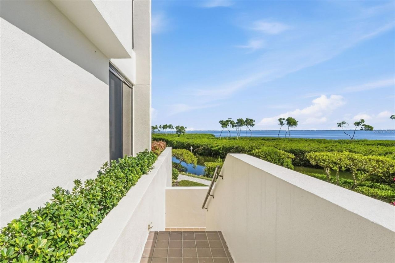 1932 Harbourside Drive, Unit 214, Longboat Key, FL 34228 Photo