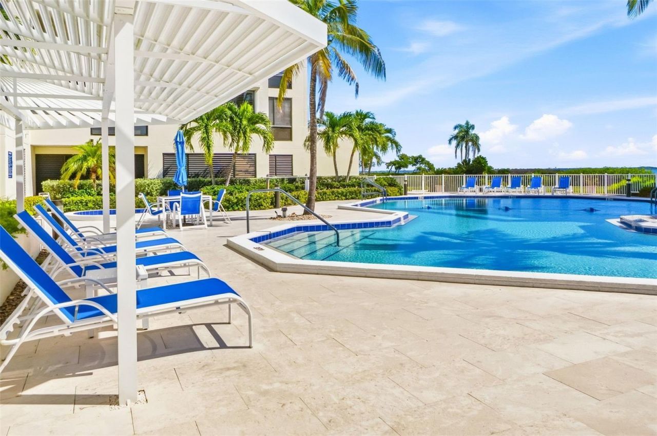 1932 Harbourside Drive, Unit 214, Longboat Key, FL 34228 Photo