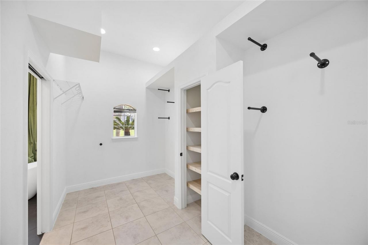 1233 Vista Hills Drive, Lakeland, FL 33813 Photo