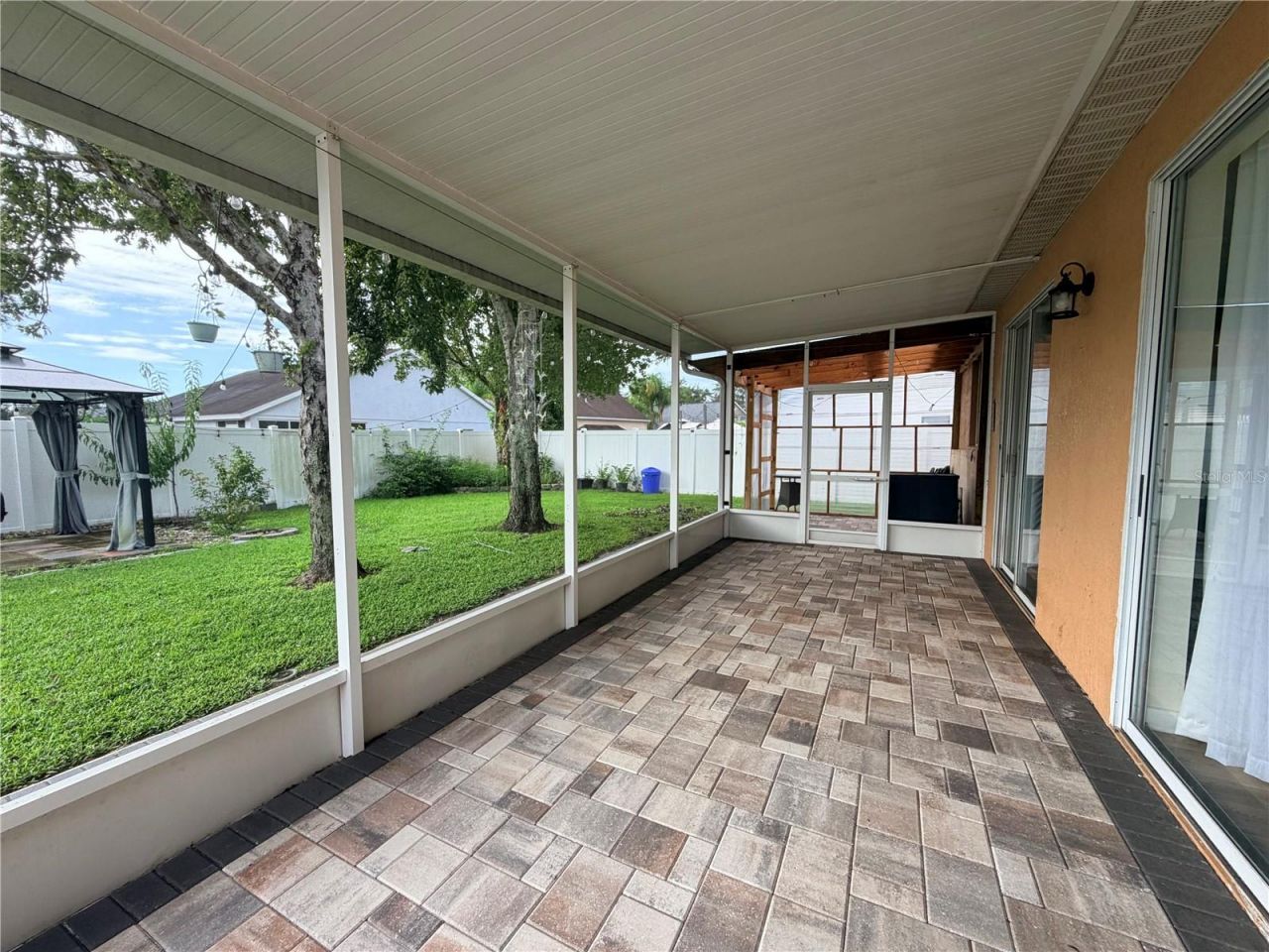 24604 Laurel Ridge Drive , Lutz, FL 33559 Photo