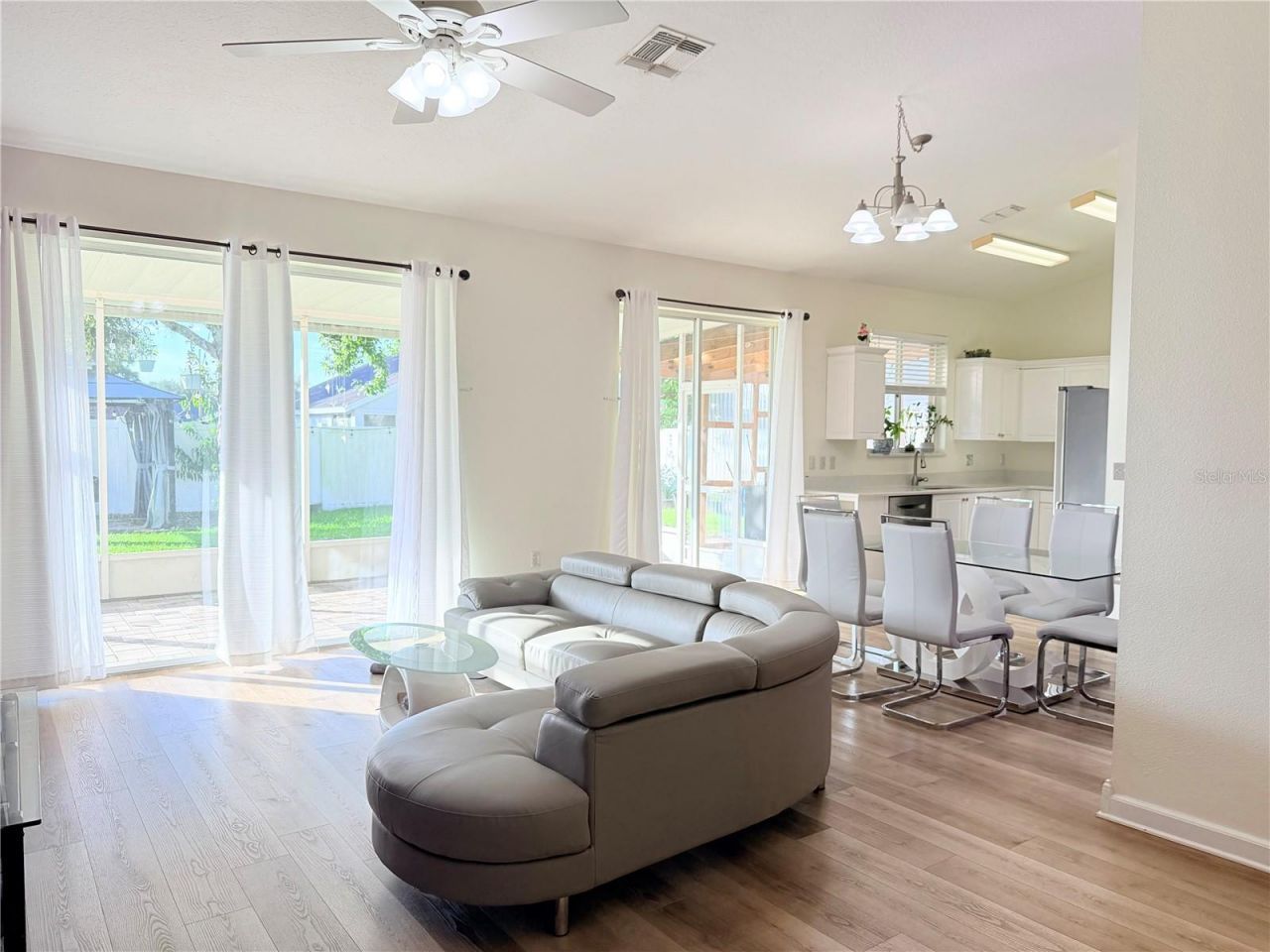 24604 Laurel Ridge Drive , Lutz, FL 33559 Photo
