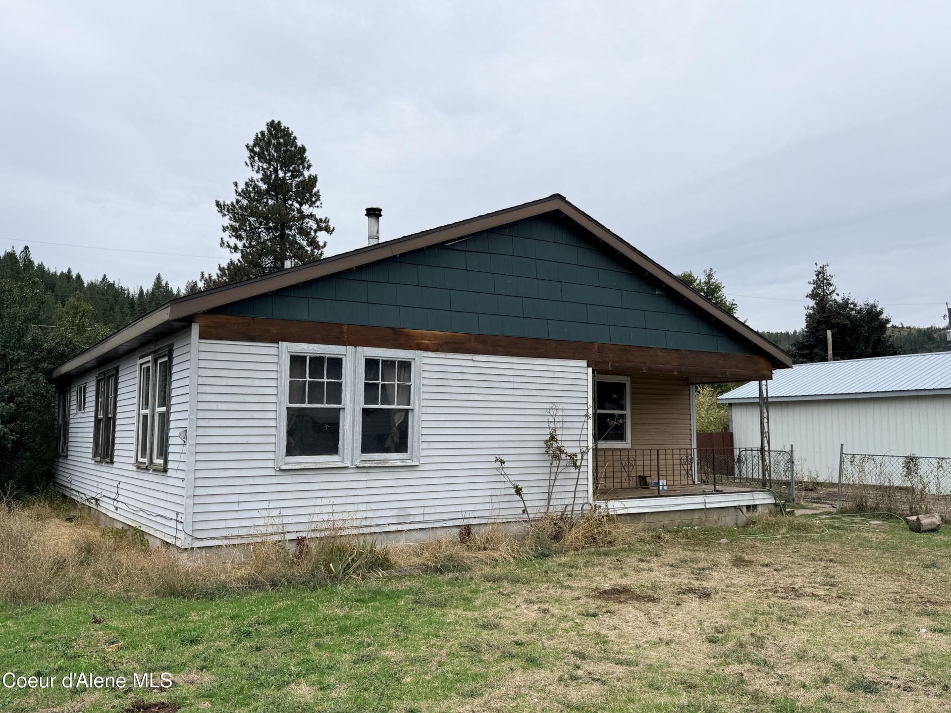 504 S 5th St, Pinehurst, ID 83850 Main Photo