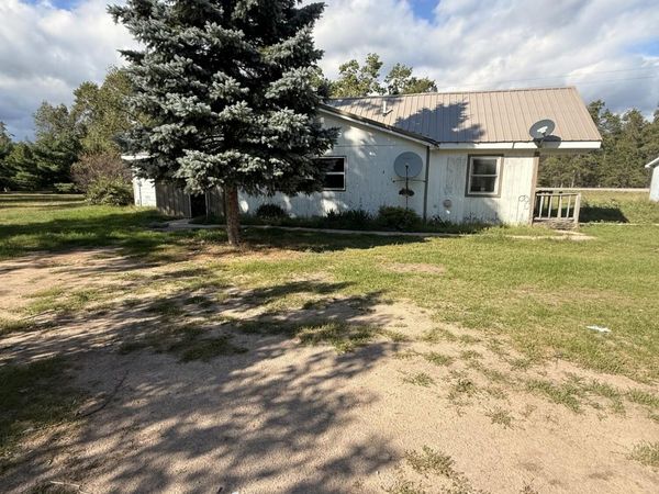 4122 Kateri Lane, Indian River, MI 49749