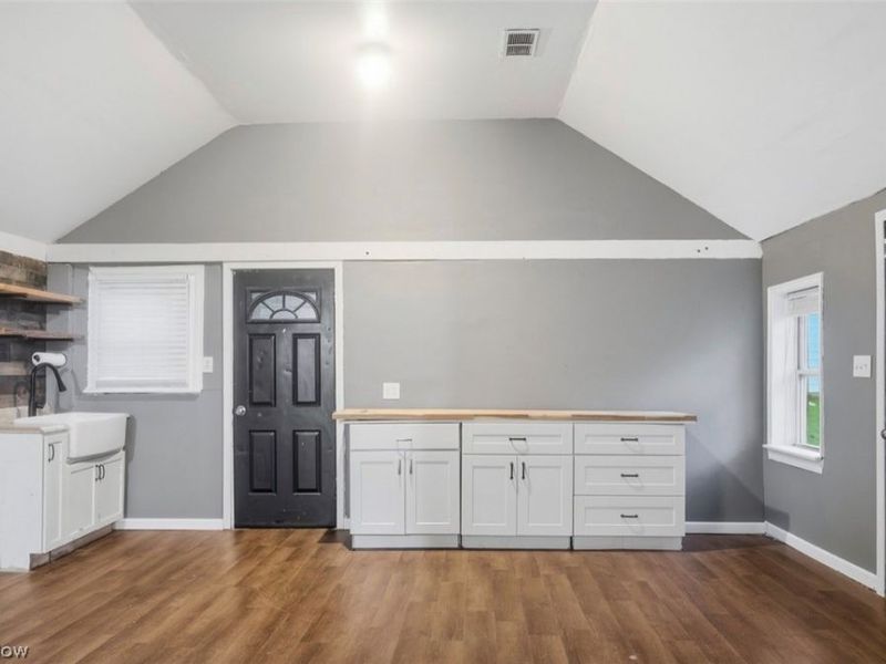 153 N Dunlap Avenue, Youngstown, OH 44509 Photo 5