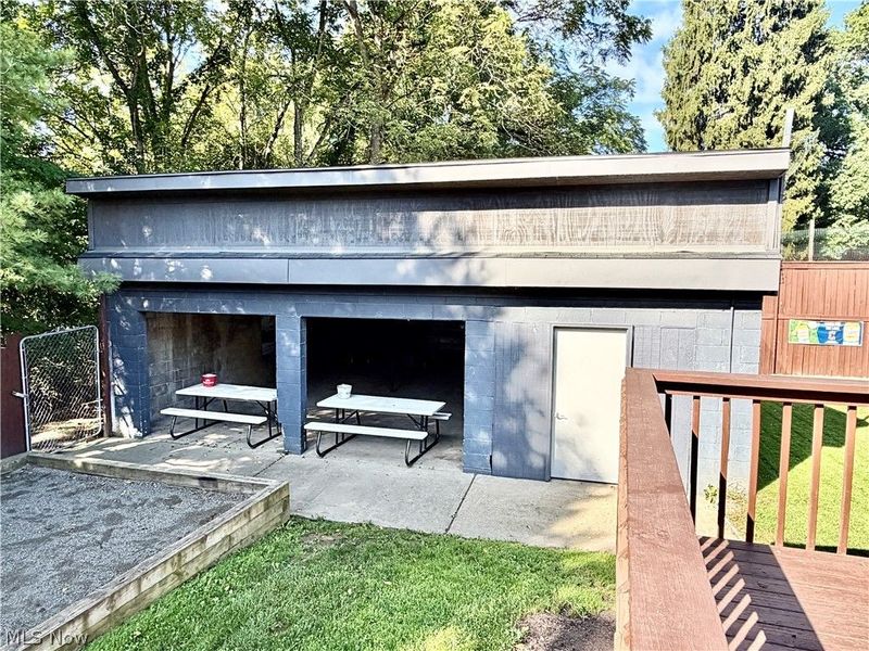 1111 Niles Cortland Road NE, Howland, OH 44484 Photo 14